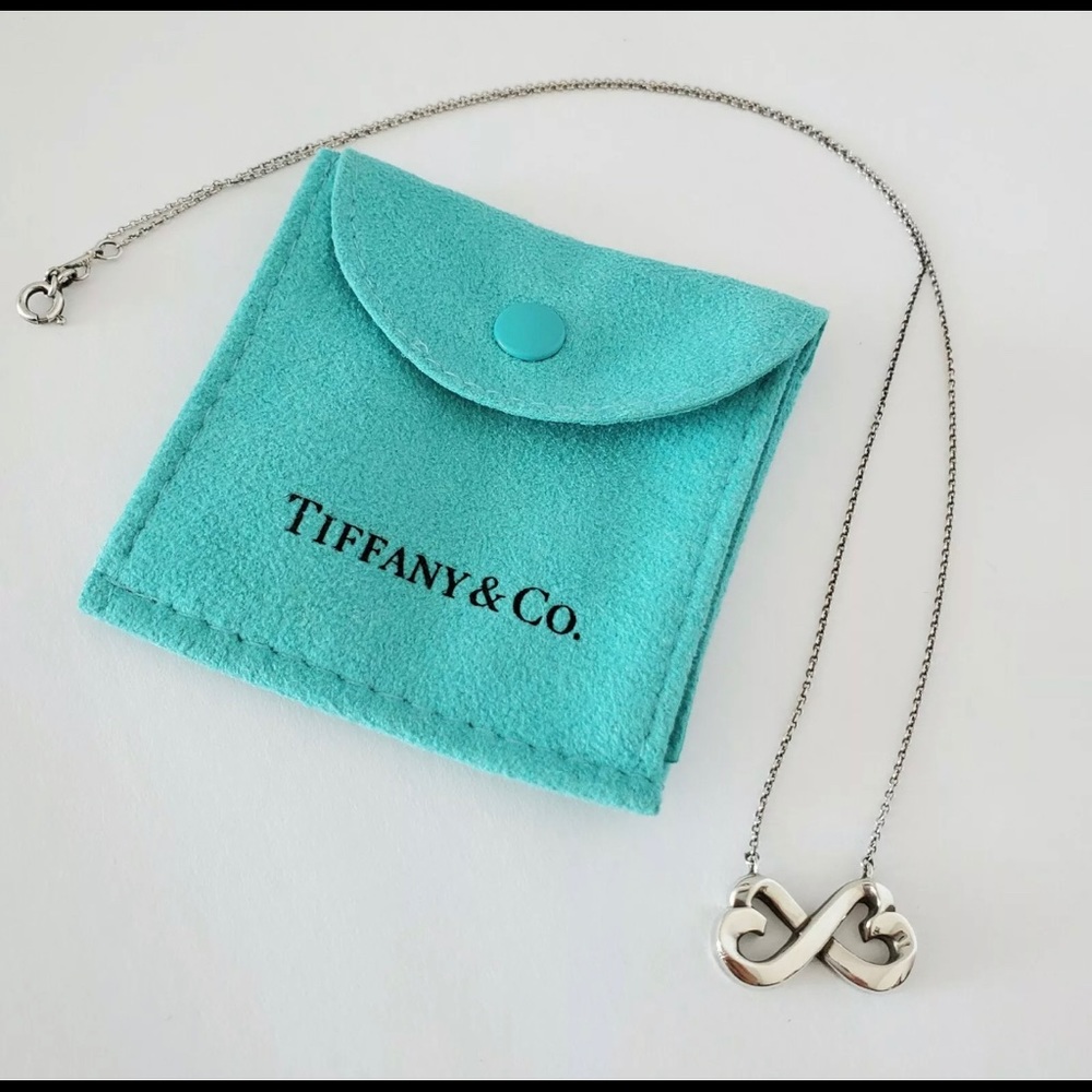 Tiffany & Co. Paloma Picasso loving infinity heart